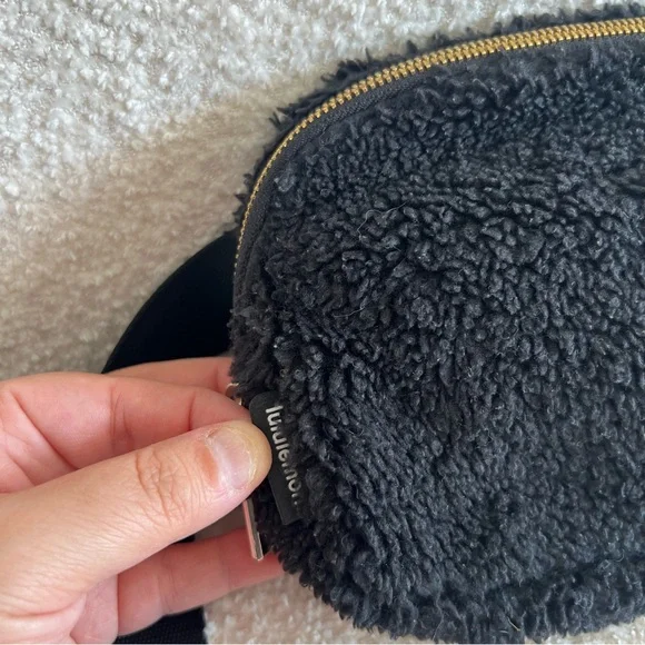 Lululemon Everywhere Fleece Black Belt‎ Bag Gold Hardware Purse